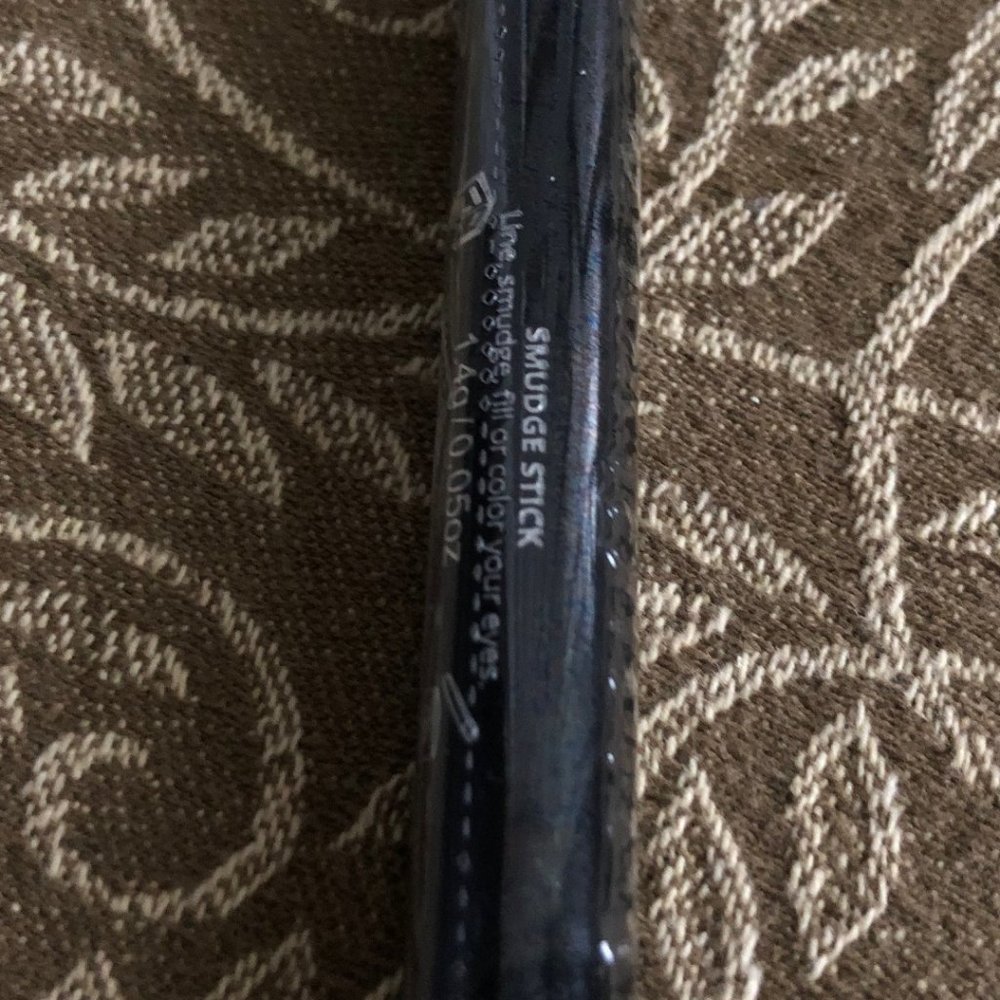 SKINN Smudge Stick EYE liner PENNY - Picture 3 of 4